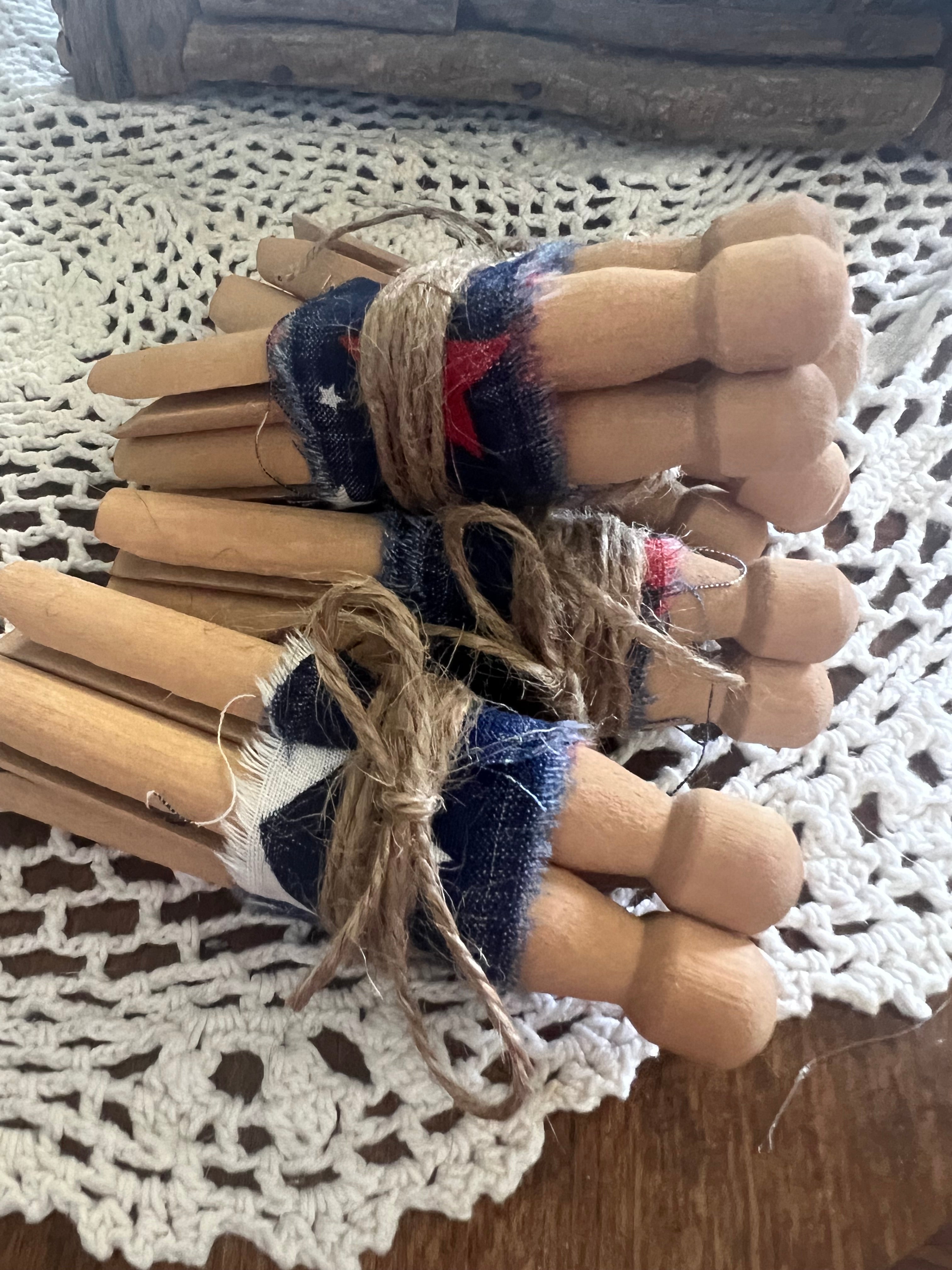 Vintage clothes pin bundle